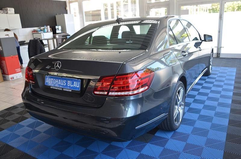 Gebraucht Mercedes E300 AMG 252 PS (185 kW) 2014 Grau Limousine