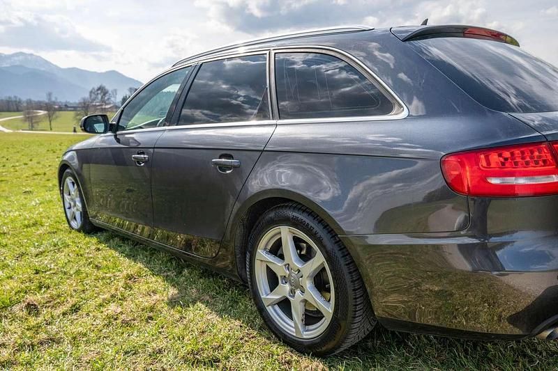 Gebraucht Audi A4 Ambition 143 PS (105 kW) 2010 Schwarz Kombi