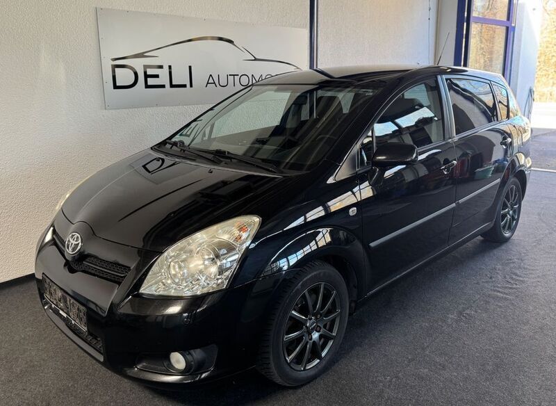 Schwarz Gebraucht 2009 Toyota Corolla Verso Team Van / Kleinbus | 2.000 € (Guter Preis) - Bild 1/4