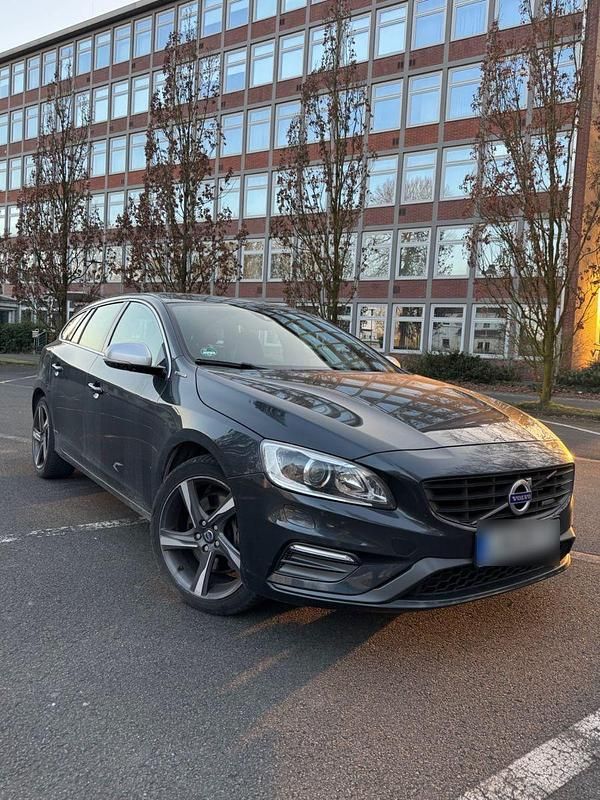 Gebraucht Volvo V60 R-Design 280 PS (205 kW) 2014 Grau Kombi