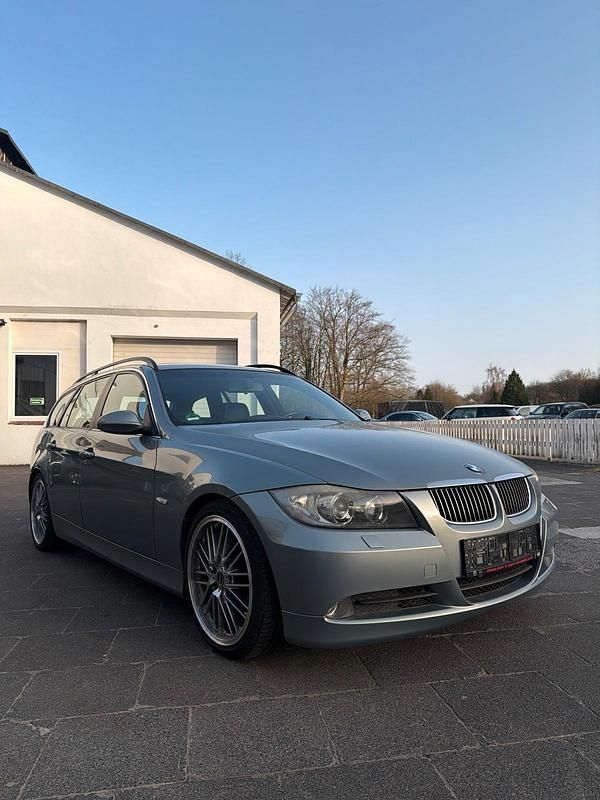 Second-hand BMW 325 Performance 218 CP (160 kW) 2006 Gri Break