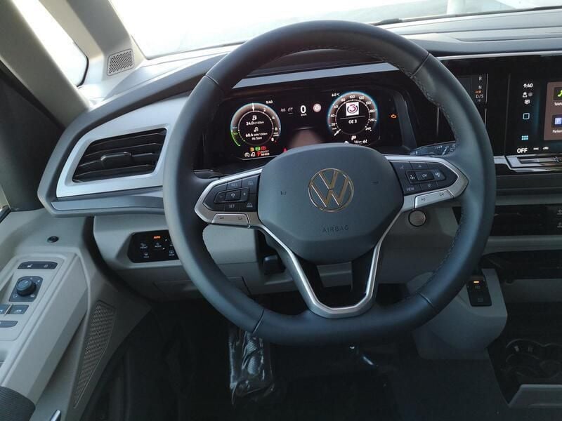 Neu VW T7 Comfortline 245 PS (180 kW) 2025 Grau Van