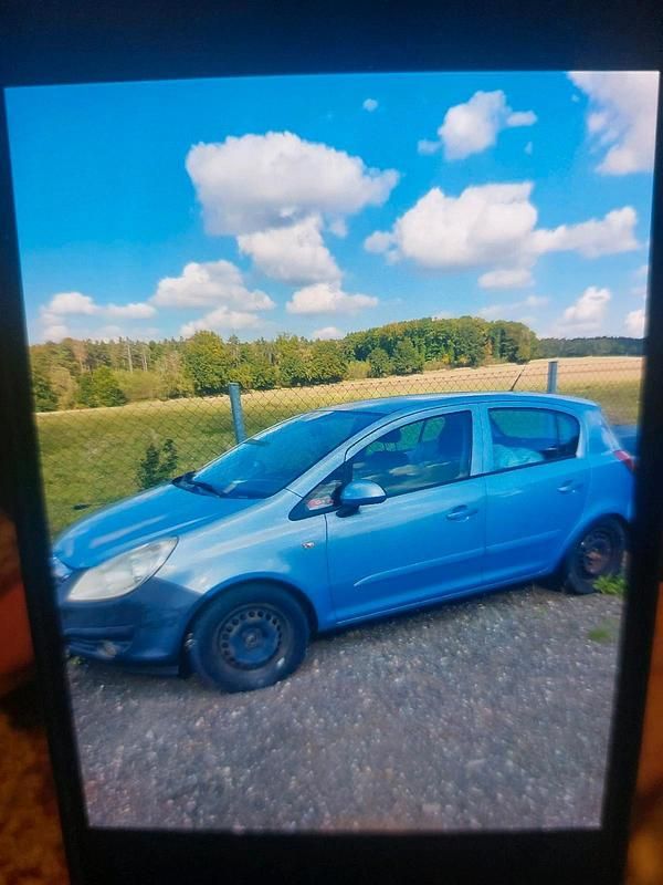 Blau Gebraucht 2007 Opel Corsa S Kleinwagen | 3.950 € - Bild 1/2