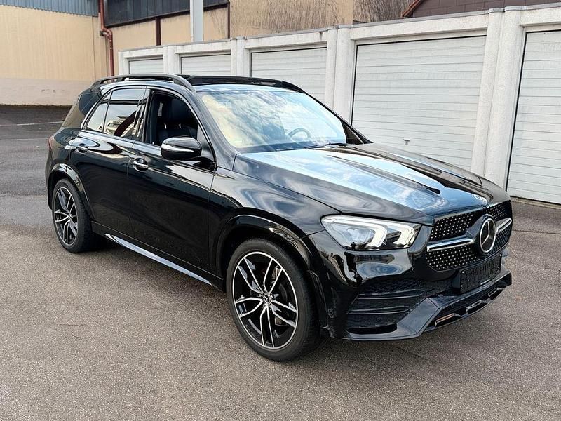 Schwarz/baltic black Gebraucht 2022 Mercedes GLE300 AMG SUV | 52.499 € (Fairer Preis) - Bild 1/4