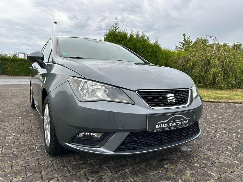 Grau Gebraucht 2014 Seat Ibiza Limousine | 5.999 € (Fairer Preis) - Bild 1/4