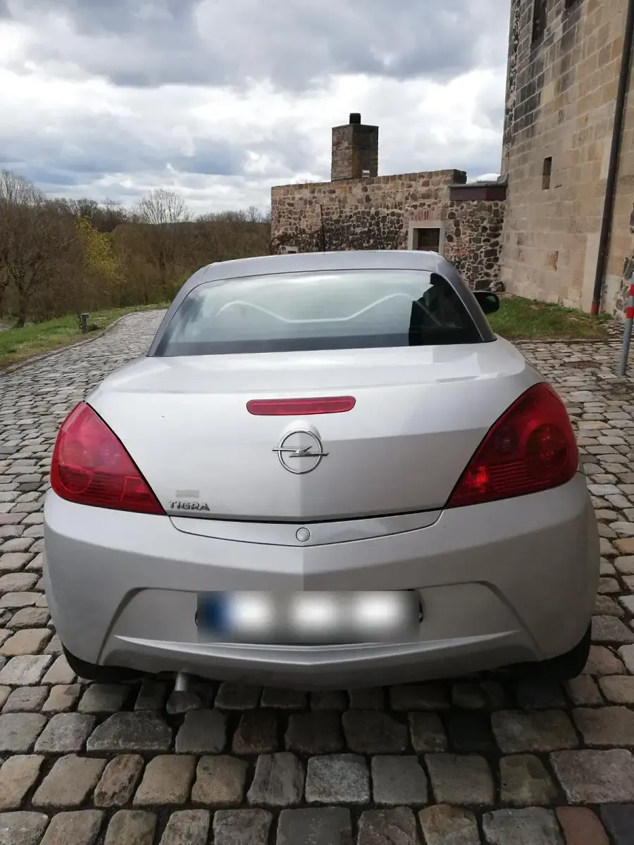 Gebraucht Opel Tigra 90 PS (66 kW) 2006 Silber Cabrio