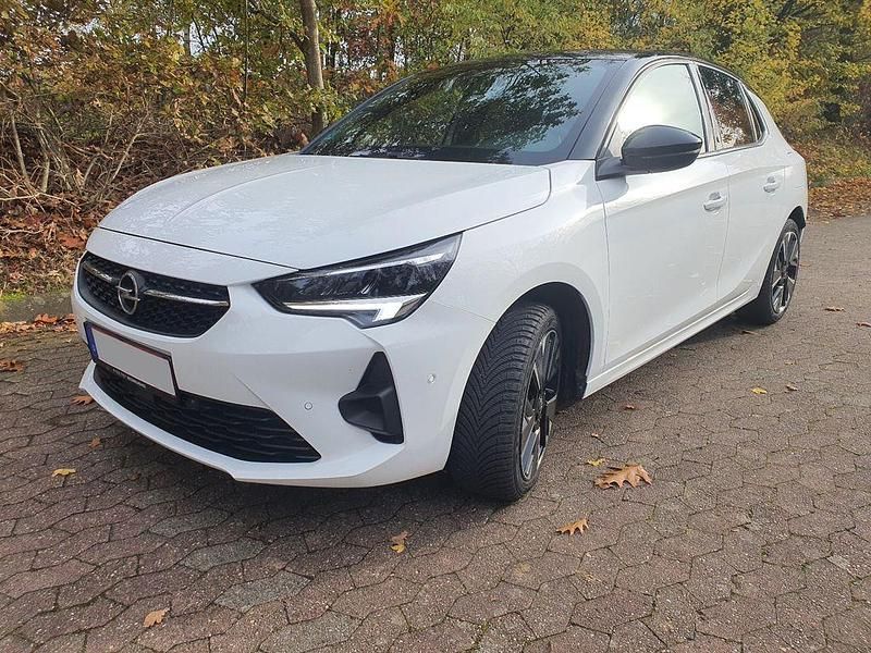 Weiß Gebraucht 2023 Opel Corsa-e GS Line Kleinwagen | 16.899 € (Fairer Preis) - Bild 1/4