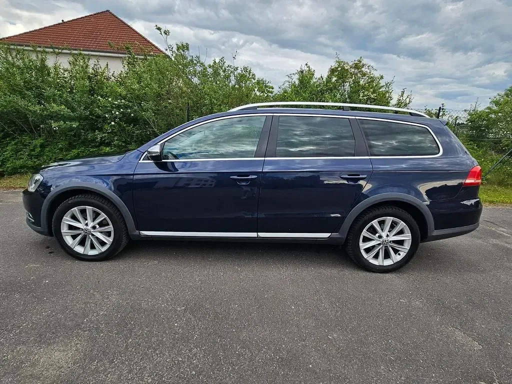 Gebraucht VW Passat Alltrack 140 PS (102 kW) 2012 Blau Kombi