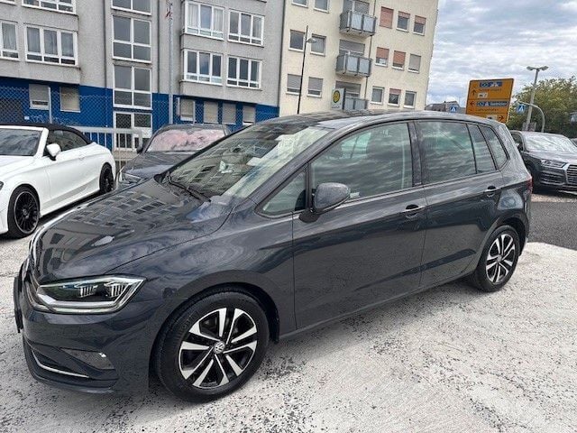 Grau Gebraucht 2020 VW Golf VIII IQ Drive Limousine | 13.100 € (Etwas zu teuer) - Bild 1/4