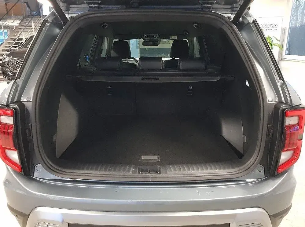 Gebraucht KGM Torres Sapphire 163 PS (119 kW) 2024 Grau SUV