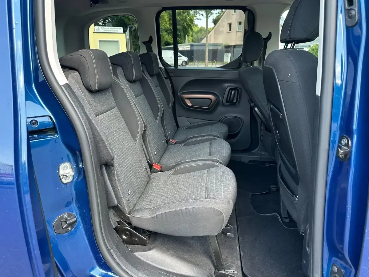 Gebraucht Peugeot Rifter GT 131 PS (96 kW) 2023 Blau Van / Kleinbus