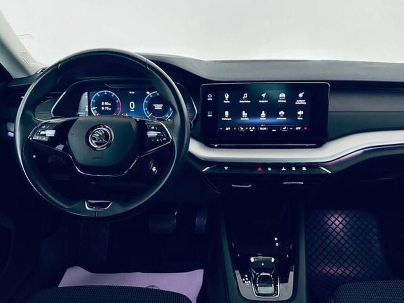 Second-hand Skoda Octavia Ambition 131 CP (96 kW) 2021 Roșu Berlinǎ