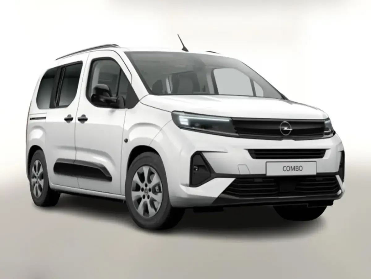 Gebraucht Opel Combo 131 PS (96 kW) 2026 Van / Kleinbus