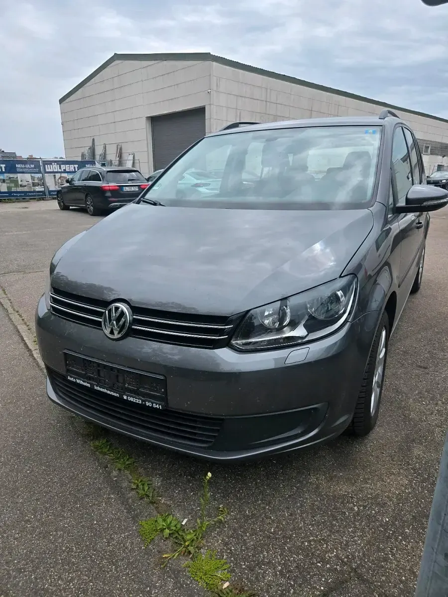 Gebraucht VW Touran 105 PS (77 kW) 2014 Grau Van / Kleinbus