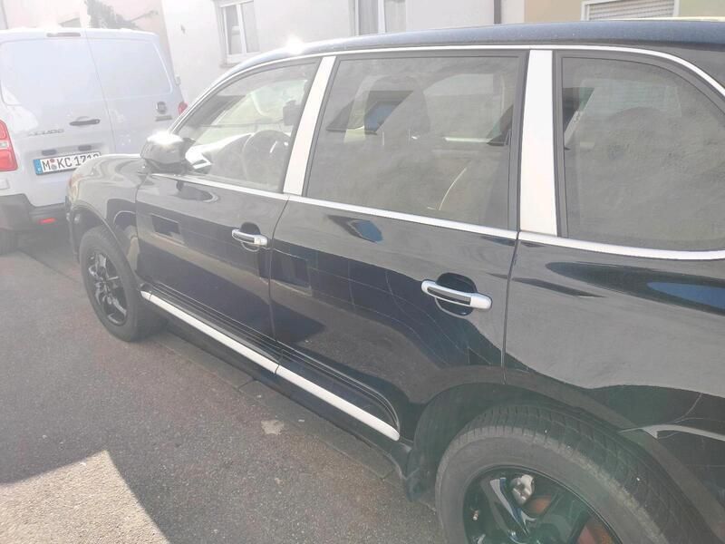 Schwarz Gebraucht 2009 Porsche Cayenne S SUV | 10.500 € - Bild 1/4