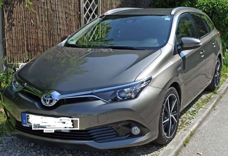 Gebraucht 2017 Toyota Auris Hybrid Edition Kombi | 10.790 € (Fairer Preis) - Bild 1/4
