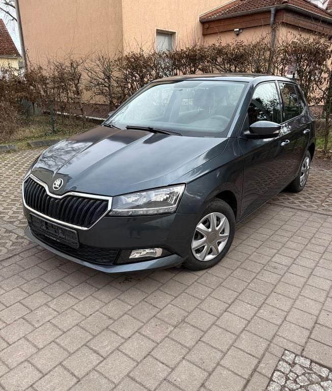 Gebraucht Skoda Fabia 75 PS (55 kW) 2018 Grau Limousine