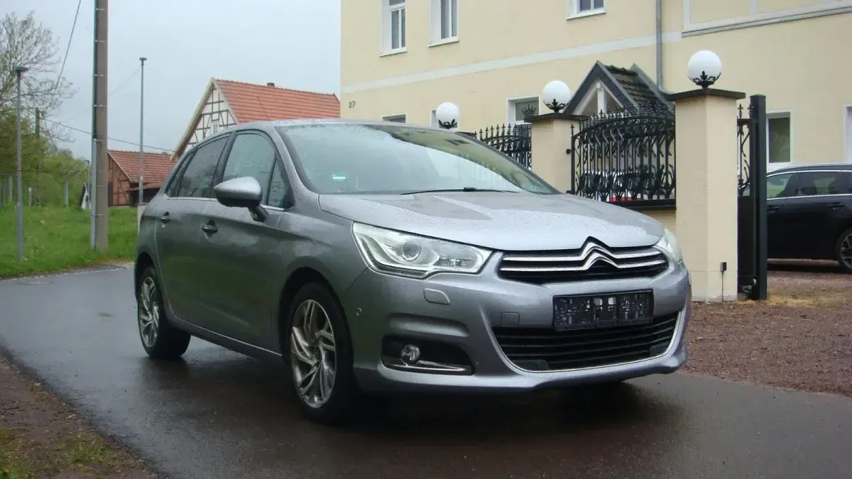 Gebraucht Citroën C4 PureTech 131 PS (96 kW) 2017 Grau Limousine