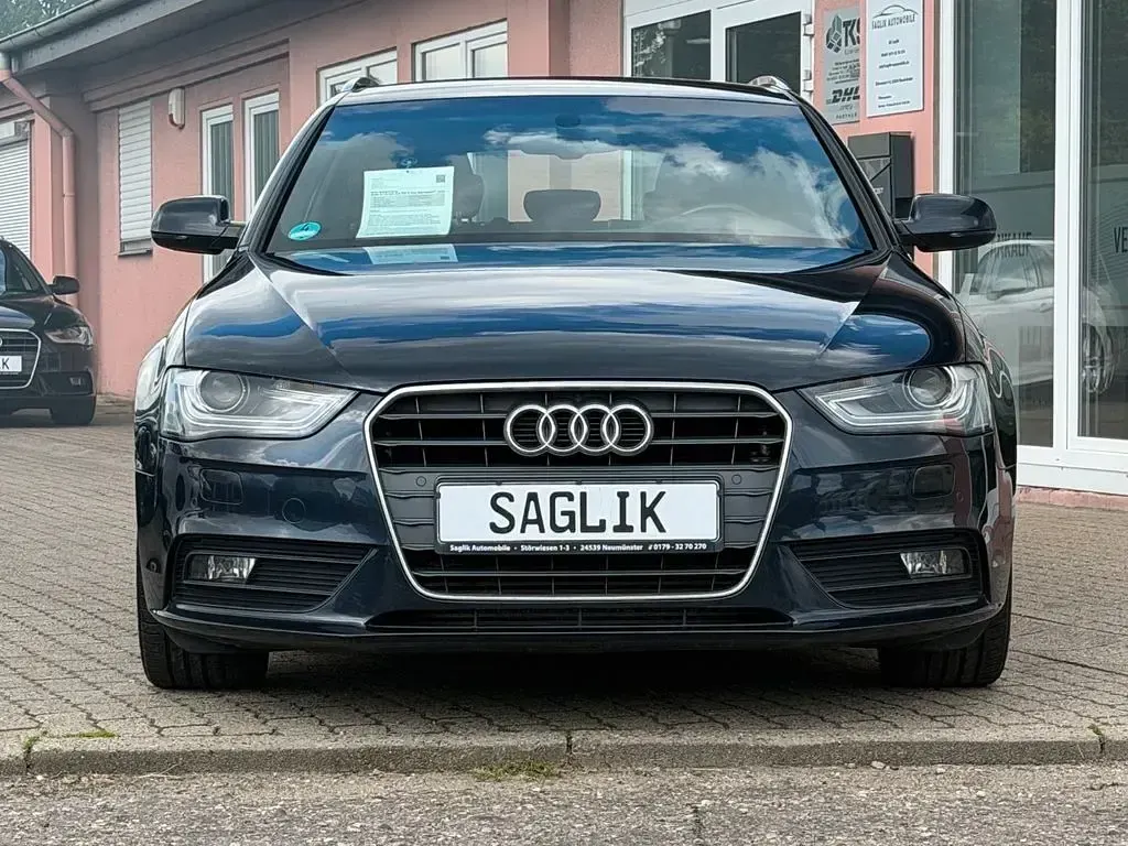 Gebraucht Audi A4 S-Line 177 PS (130 kW) 2013 Blau Kombi
