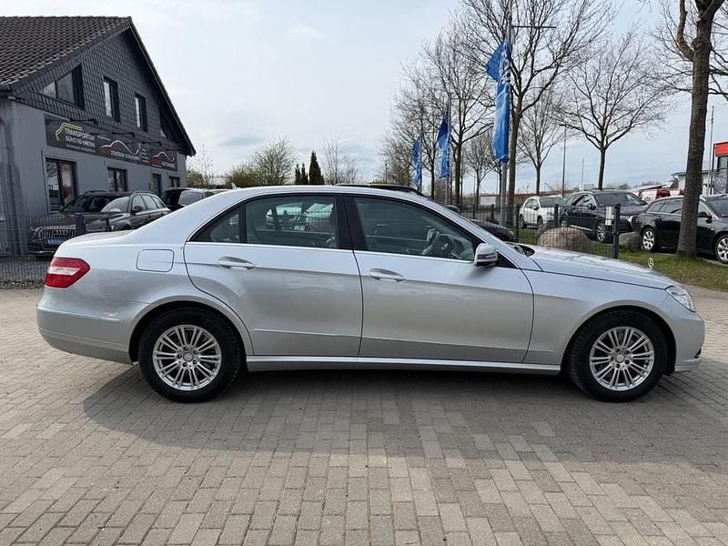 Gebraucht Mercedes E350 Elegance 292 PS (214 kW) 2010 Silber Limousine