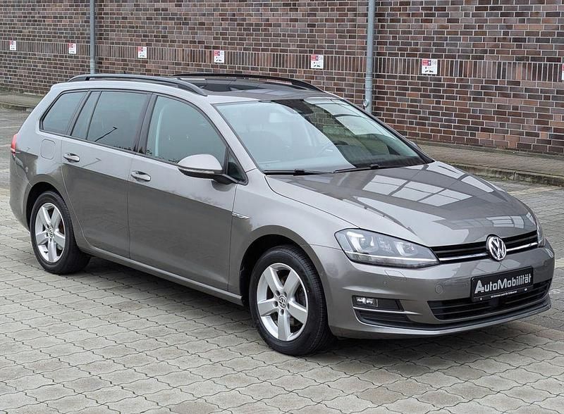 Grau Gebraucht 2015 VW Golf VII Cup Kombi | 11.000 € (Fairer Preis) - Bild 1/4