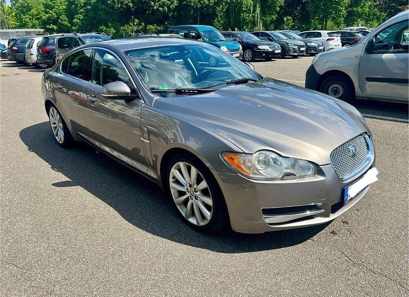 Gebraucht Jaguar XF Premium Luxury 300 PS (220 kW) 2010 Grau Limousine