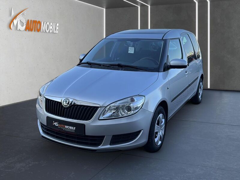 Silber Gebraucht 2011 Skoda Roomster Style Kombi | 7.990 € - Bild 1/4