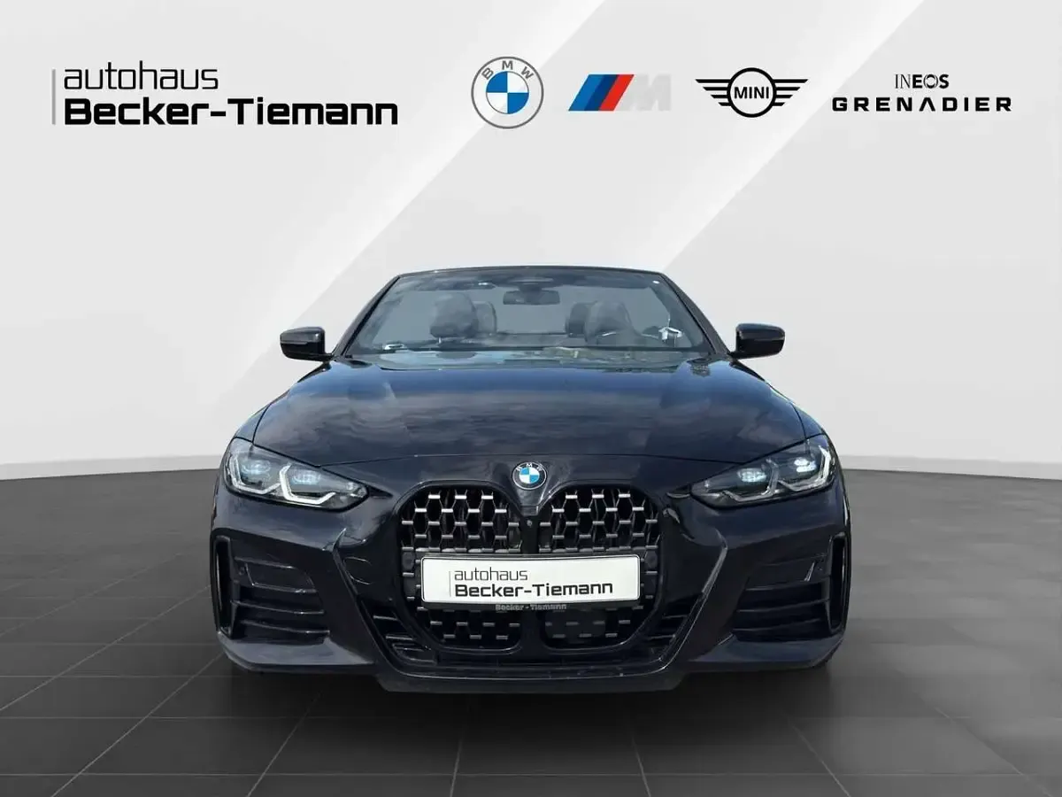 Gebraucht BMW M4 Cabriolet 374 PS (275 kW) 2022 Saphirschwarz Cabrio