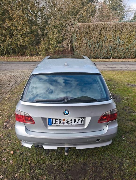 Gebraucht BMW 530 218 PS (160 kW) 2004 Grau Kombi
