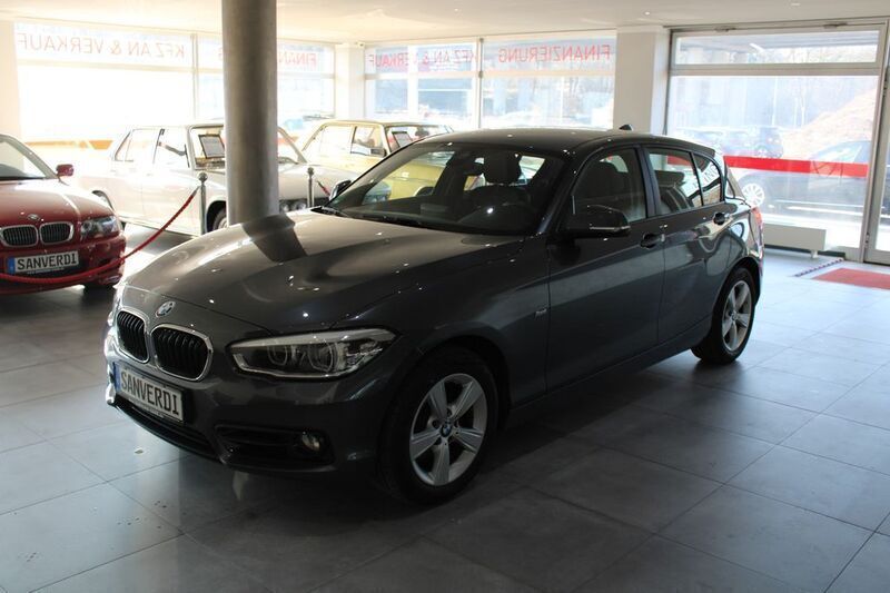 Grau Gebraucht 2016 BMW 120 Sport Line Kleinwagen | 11.990 € (Fairer Preis) - Bild 1/4