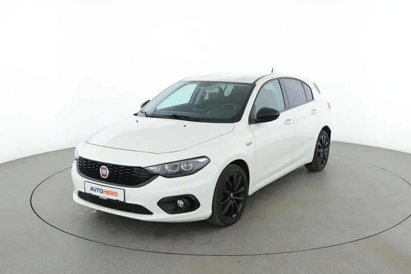 Weiß Gebraucht 2018 Fiat Tipo S Limousine | 10.110 € (Fairer Preis) - Bild 1/4
