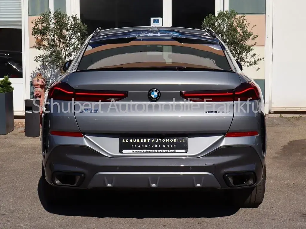 Gebraucht BMW X6 M Sport 298 PS (219 kW) 2025 Grau SUV