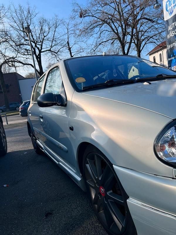 Gebraucht Renault Laguna 107 PS (78 kW) 2000 Grau Limousine