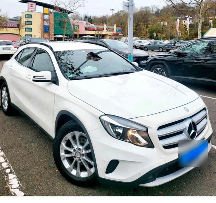 Gebraucht Mercedes GLA200 156 PS (114 kW) 2014 Weiß SUV