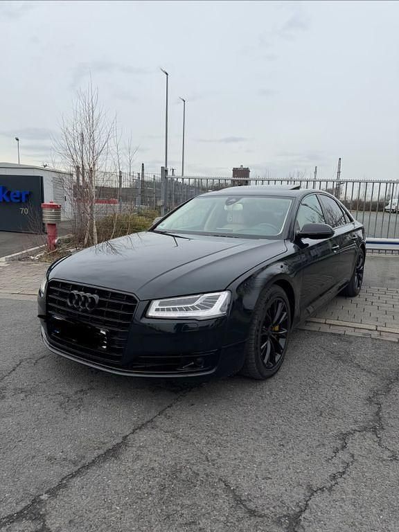 Gebraucht Audi A8 Ambiente 385 PS (283 kW) 2015 Grün Limousine