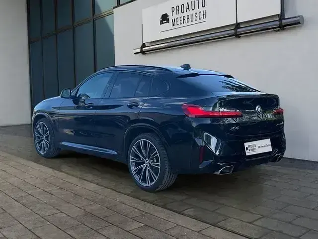 Gebraucht BMW X4 M Sport 286 PS (210 kW) 2024 Schwarz SUV