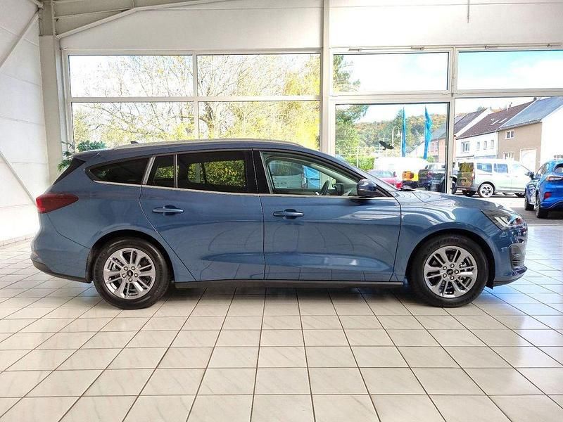 Gebraucht Ford Focus Titanium X 116 PS (85 kW) 2024 Blau Limousine