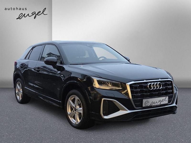 Gebraucht Audi Q2 S-Line 150 PS (110 kW) 2025 Mythos black metallic SUV