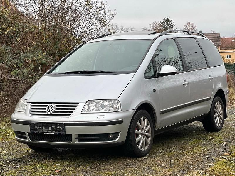 Silber Gebraucht 2008 VW Sharan Van / Kleinbus | 2.999 € (Guter Preis) - Bild 1/4