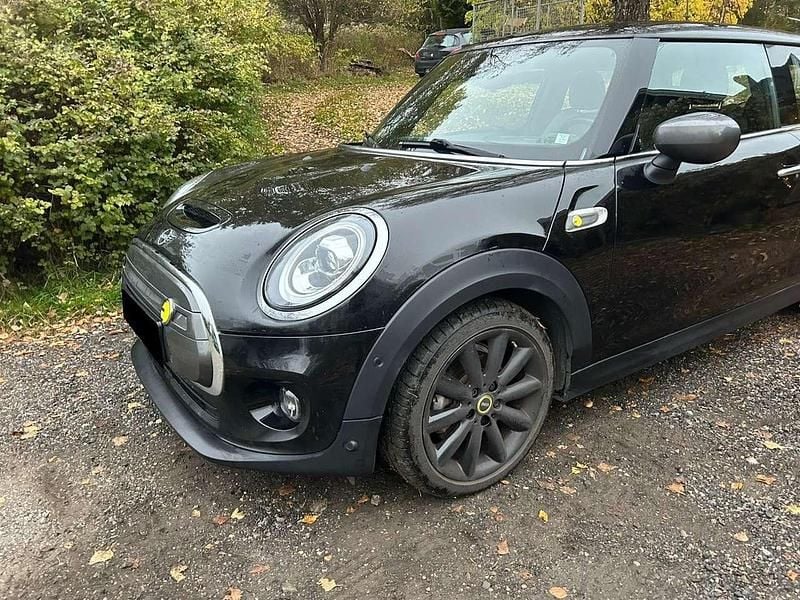 Gebraucht Mini Cooper SE 135 kW (184 PS) 2020 Schwarz Kleinwagen