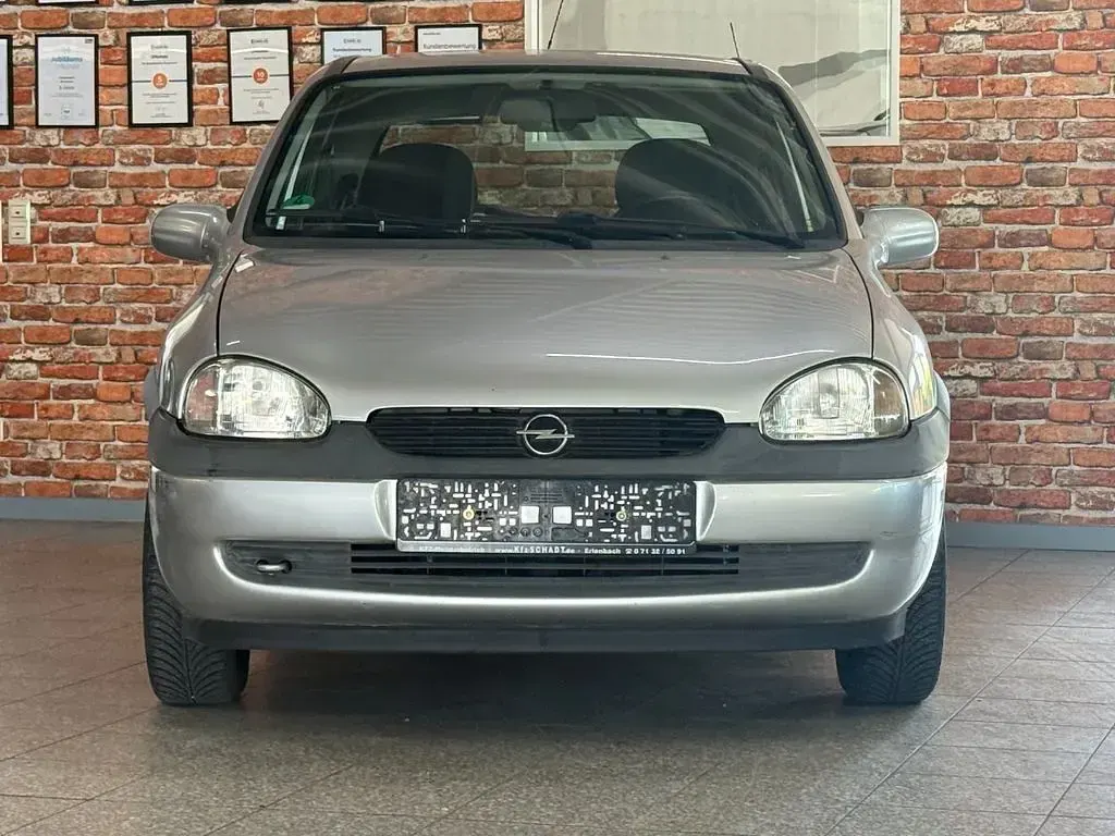 Gebraucht Opel Corsa 54 PS (39 kW) 1998 Silber Kleinwagen