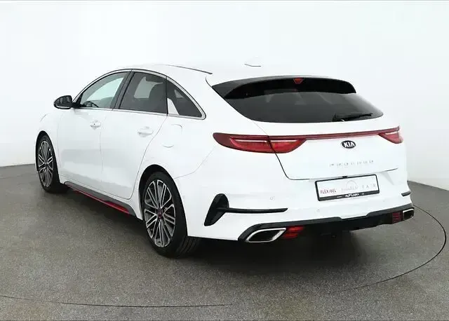 Używany Kia ProCeed GT 204 KM (150 kW) 2019 Biały Kombi