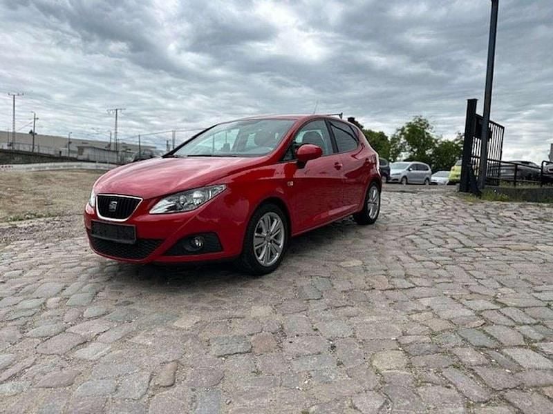 Rot Gebraucht 2010 Seat Ibiza Kleinwagen | 4.790 € (Fairer Preis) - Bild 1/4