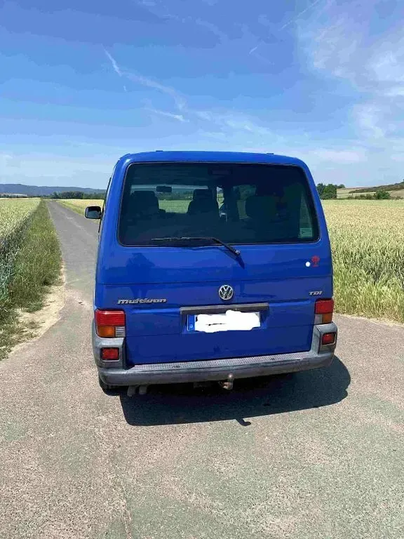 Second-hand VW T4 102 CP (75 kW) 2001 Albastru Van