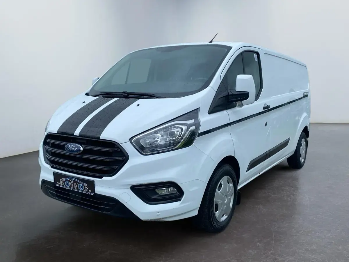 Gebraucht Ford Transit Custom Trend 131 PS (96 kW) 2019 Frostweiß Limousine