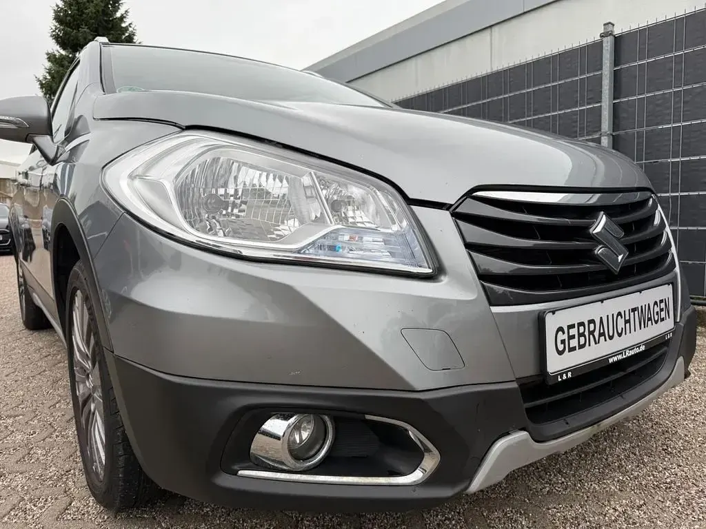 Gebraucht Suzuki SX4 S-Cross Comfort+ 120 PS (88 kW) 2015 Grau SUV