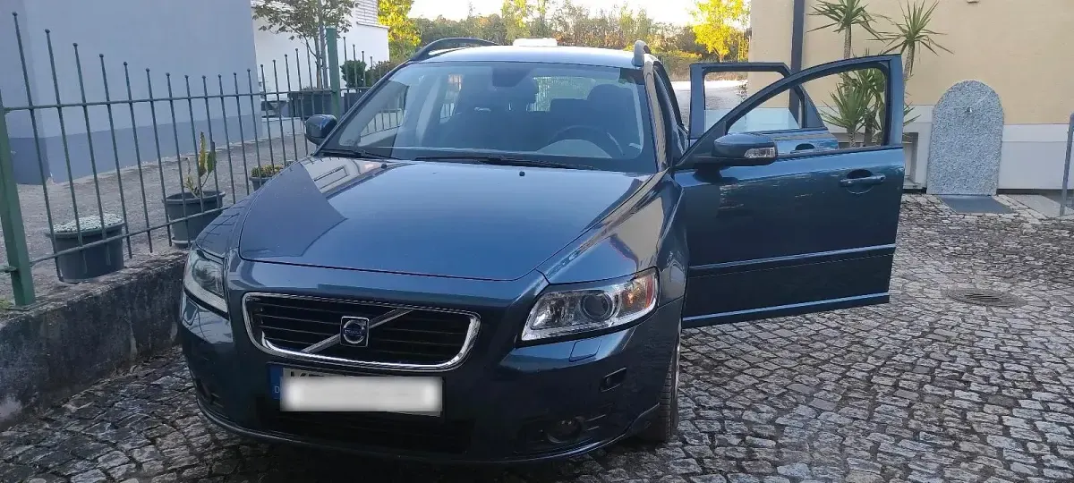Gebraucht Volvo V50 122 PS (89 kW) 2009 Blau Kombi