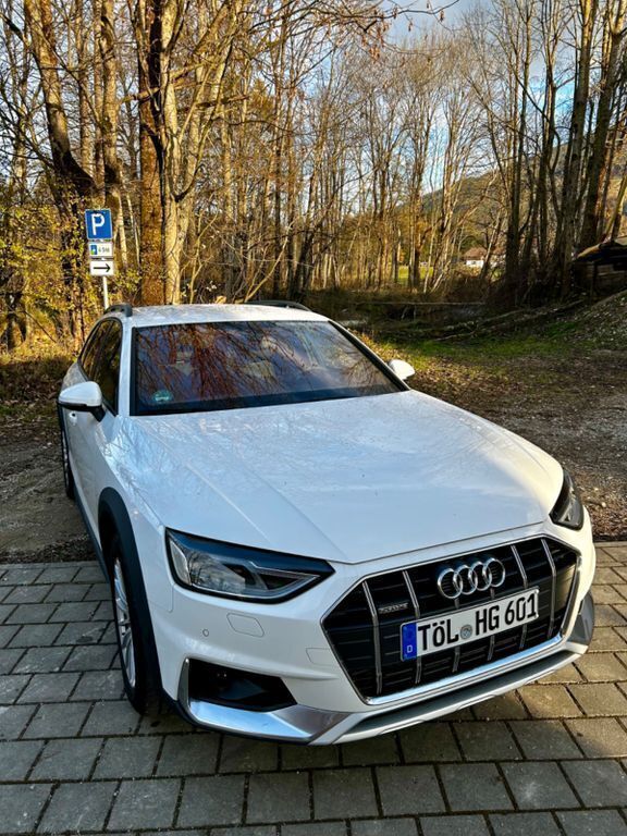 Weiß Gebraucht 2024 Audi A4 Allroad Ambiente Kombi | 45.600 € (Fairer Preis) - Bild 1/4