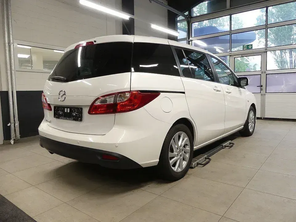 Gebraucht Mazda 5 Center-Line 150 PS (110 kW) 2012 Weiß Van / Kleinbus