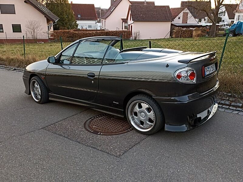 Grün Gebraucht 2000 Renault Mégane Cabriolet Cabrio | 2.500 € (Fairer Preis) - Bild 1/4
